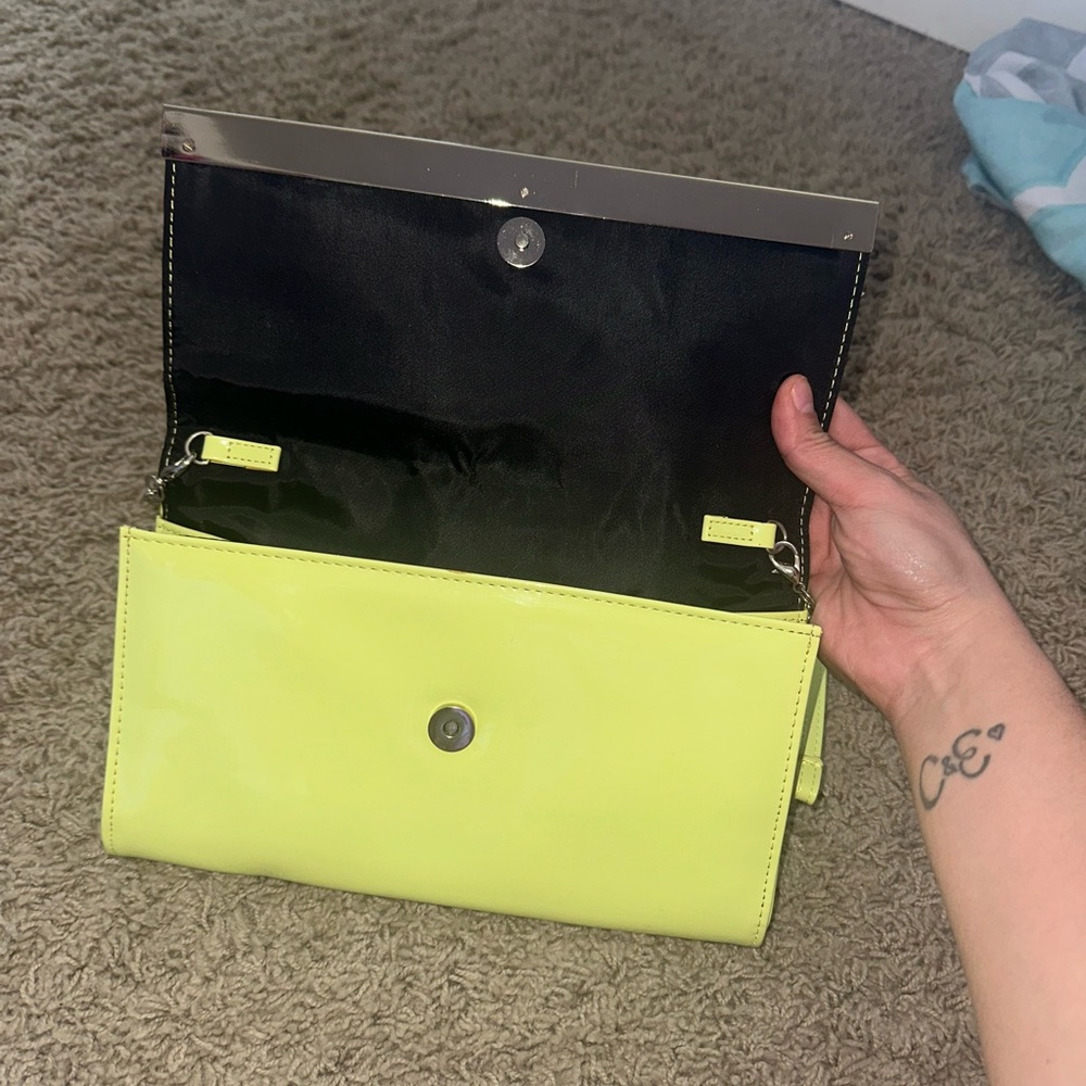 Purse - Picture 3 of 4